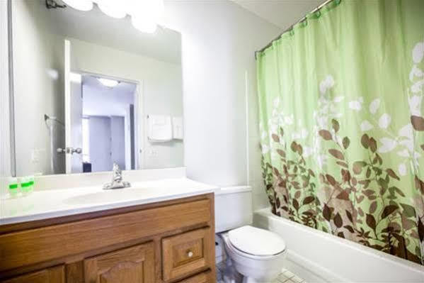 Suite Home Chicago - Eugenie Terrace Two-Bedroom Apartment מראה חיצוני תמונה