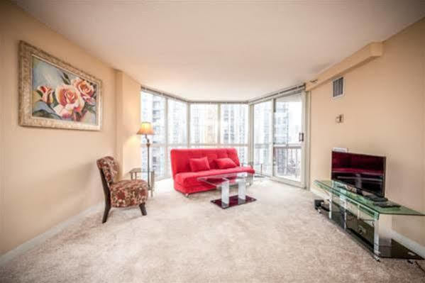 Suite Home Chicago - Eugenie Terrace Two-Bedroom Apartment מראה חיצוני תמונה